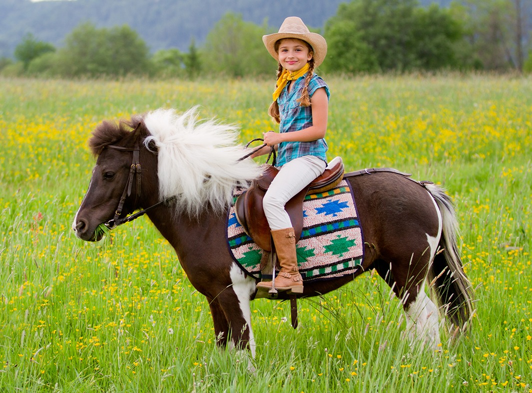 Children participating in horse camp at Little Dude Ranch